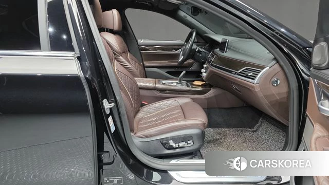 BMW 7 Series (G11) id 4697733 из Кореи 18