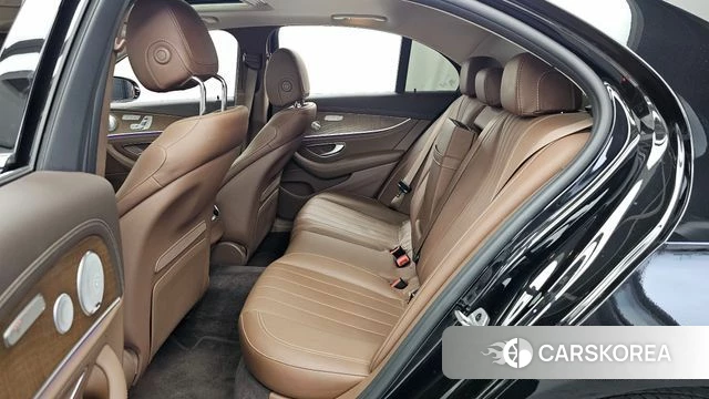 Mercedes-Benz E-Class W213 id 4619913 из Кореи 18