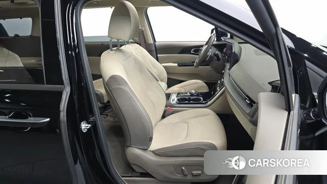 Kia Carnival 4th generation id 4592160 из Кореи 18