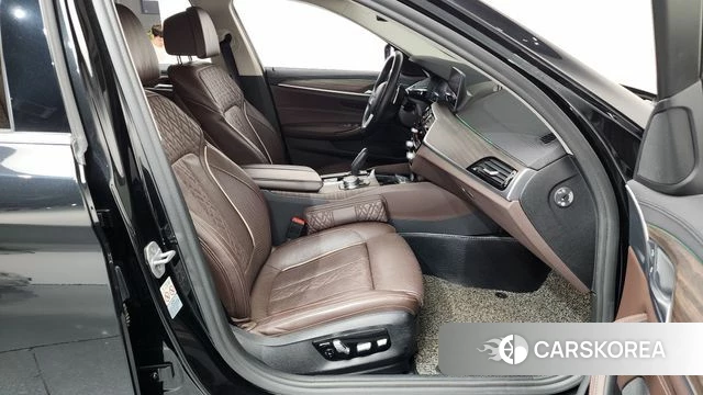 BMW 5 Series (G30) id 4632765 из Кореи 18
