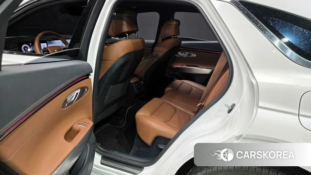 Genesis GV70 id 4279976 из Кореи 18