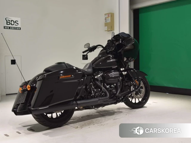 Проданный Harley-Davidson Road Glide FLTRXS1750 2018 из Японии, фото 2