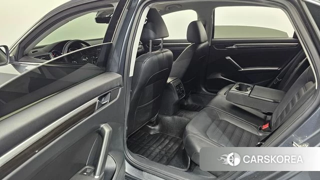 Volkswagen The New Passat id 4363326 из Кореи 18