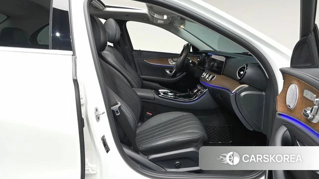 Mercedes-Benz E-Class W213 id 4490305 из Кореи 18