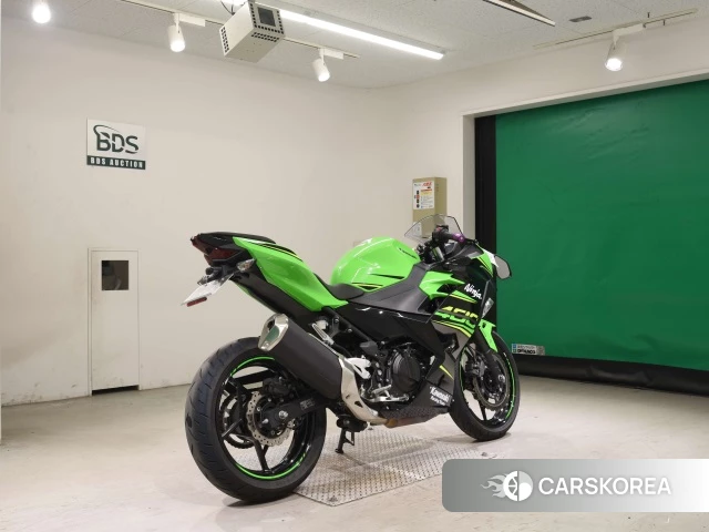 Проданный Kawasaki NINJA 400 2018 из Японии, фото 2