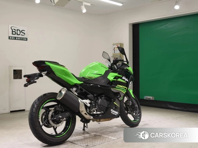 Проданный Kawasaki NINJA 250 2018 из Японии, фото 2