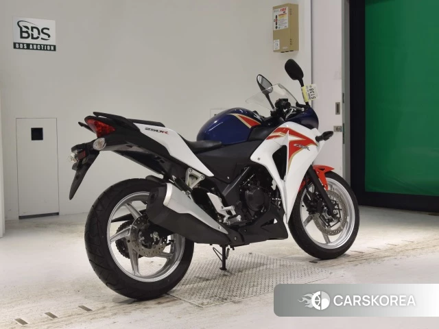 Проданный Honda CBR250R 2011 из Японии