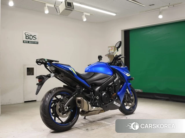 Проданный Suzuki GSX-S1000F 2019 из Японии, фото 2