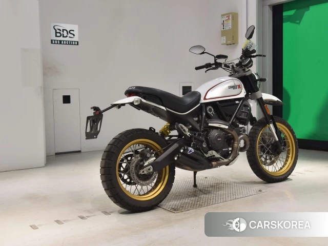 Проданный Ducati SCRAMBLER DESERT S 2017 из Японии, фото 2