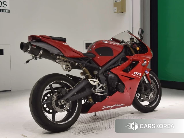 Проданный Triumph DAYTONA 675 2011 из Японии, фото 2