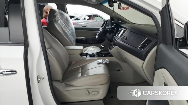 Kia The New Carnival id 4345701 из Кореи 18