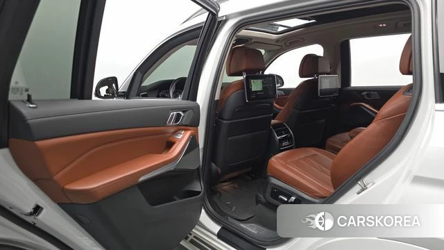 BMW X7 (G07) id 4637421 из Кореи 18