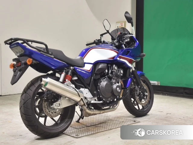 Проданный Honda CB400SF BOLDOR ABS 2022 из Японии