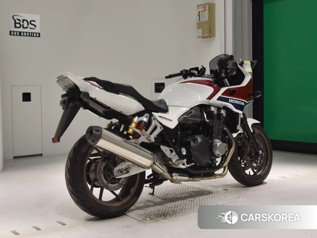 Проданный Honda CB1300SF BOLDOR 2019 из Японии, фото 2