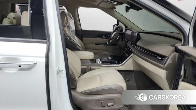 Kia Carnival 4th generation id 4338718 из Кореи 18