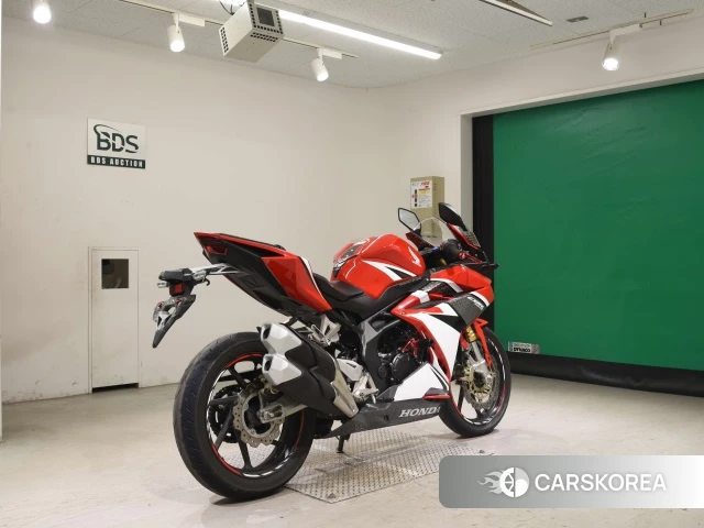 Проданный Honda CBR250RR 2017 из Японии, фото 2