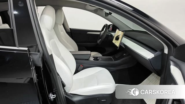 Tesla Model Y id 4686844 из Кореи 18