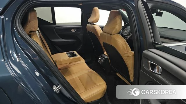 Volvo XC40 id 4881648 из Кореи 18