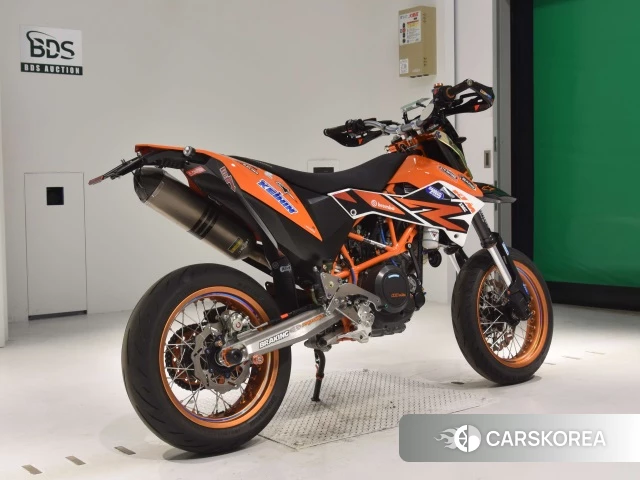 Проданный KTM 690 SMC R 2017 из Японии, фото 2