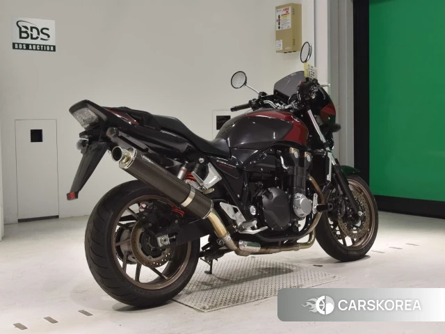 Проданный Honda CB1300SF 2015 из Японии, фото 2