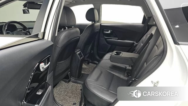 Kia Niro id 4345842 из Кореи 18