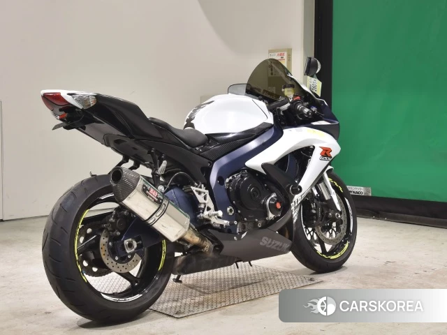Проданный Suzuki GSX-R750 2011 из Японии, фото 2