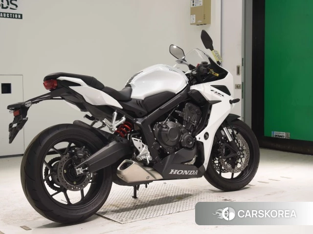 Проданный Honda CBR650R 2023 из Японии