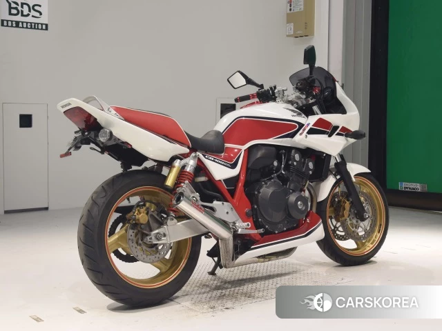 Проданный Honda CB400SF BOLDOR 2011 из Японии