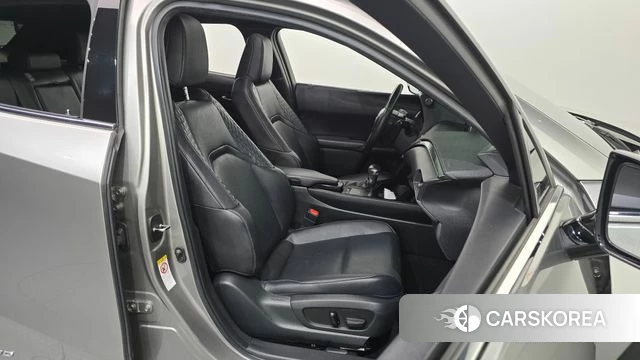Lexus UX250h id 4741963 из Кореи 18