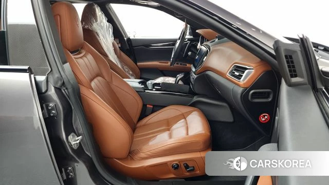 Maserati Ghibli id 4508160 из Кореи 18