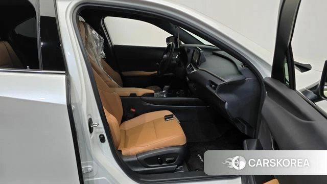 Lexus UX300h id 4329547 из Кореи 18