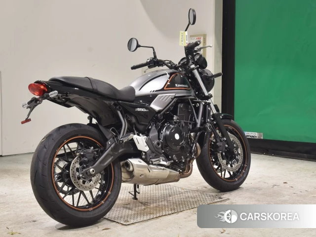 Проданный Kawasaki Z650RS 2022 из Японии, фото 2