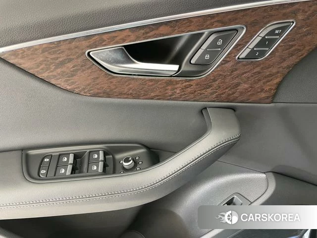 Audi Q7 id 4348850 из Китая 18
