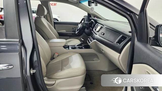 Kia The New Carnival id 4638258 из Кореи 18
