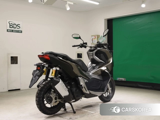 Проданный Honda ADV150 2019 из Японии, фото 2