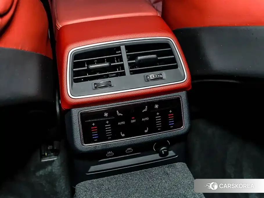 Audi A7L id 4570596 из Китая 18