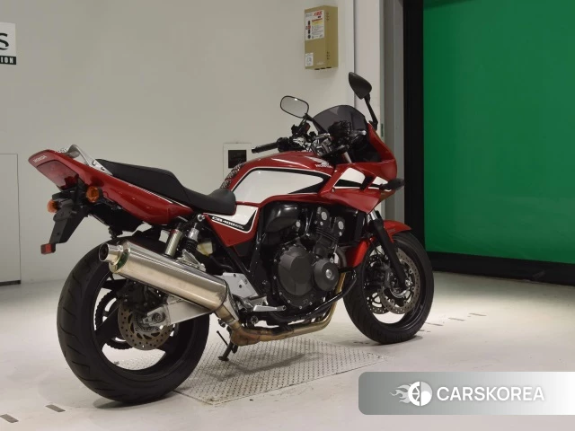 Проданный Honda CB400SF BOLDOR 2011 из Японии, фото 2
