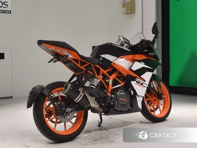 Проданный KTM RC 390 2018 из Японии, фото 2