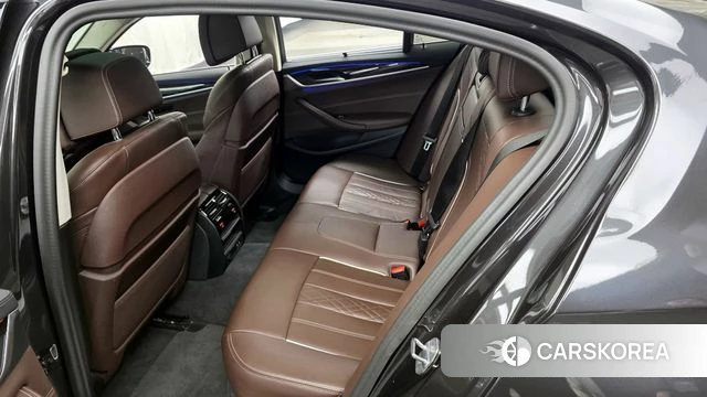 BMW 5 Series (G30) id 4343171 из Кореи 18