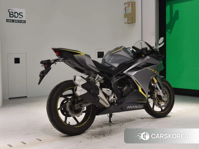 Проданный Honda CBR250RR 2017 из Японии, фото 2
