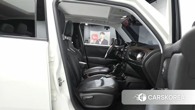 Jeep Renegade id 4383093 из Кореи 18
