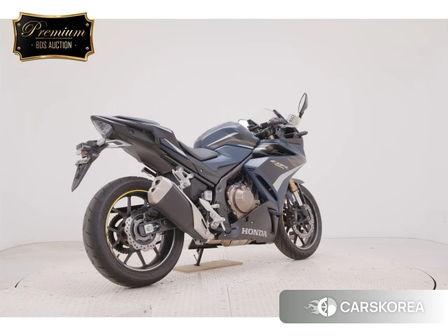 Проданный Honda CBR400R id 4069183 из Японии, фото 2