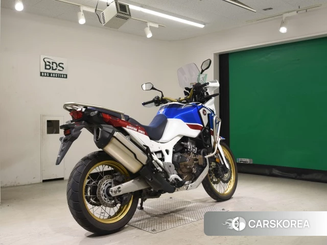Проданный Honda CRF1000L AFRICA TWIN 2019 из Японии, фото 2