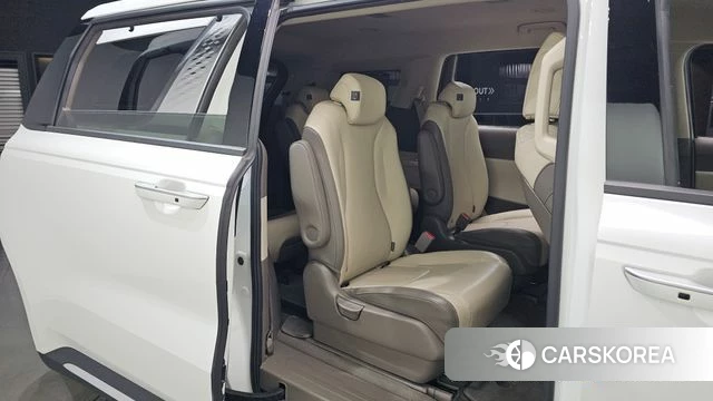 Kia Carnival 4th generation id 4402371 из Кореи 18