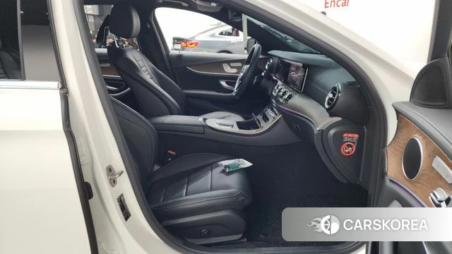 Mercedes-Benz E-Class W213 id 4292399 из Кореи 18