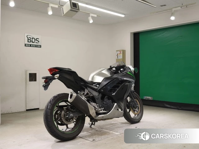 Проданный Kawasaki NINJA 250 ABS 2015 из Японии, фото 2