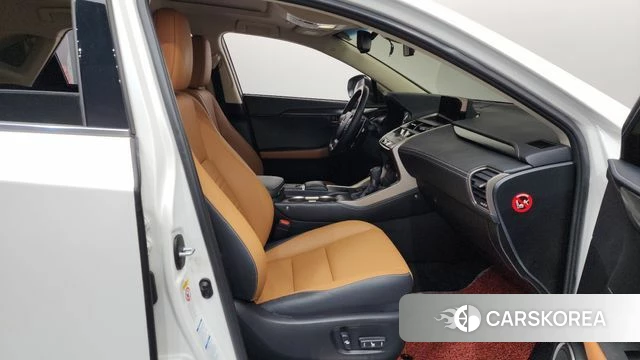 Lexus NX300h id 4203682 из Кореи 18