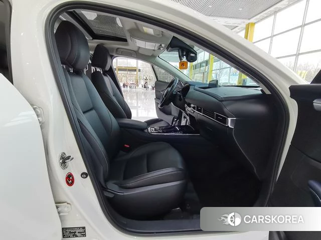 Mazda CX-30 id 3908802 из Китая 18