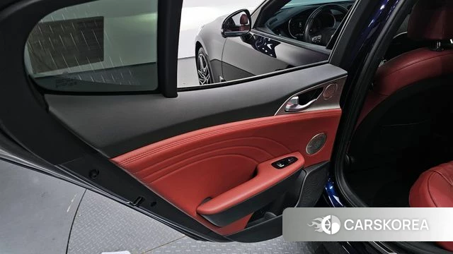 Kia Stinger Meister id 4376720 из Кореи 18