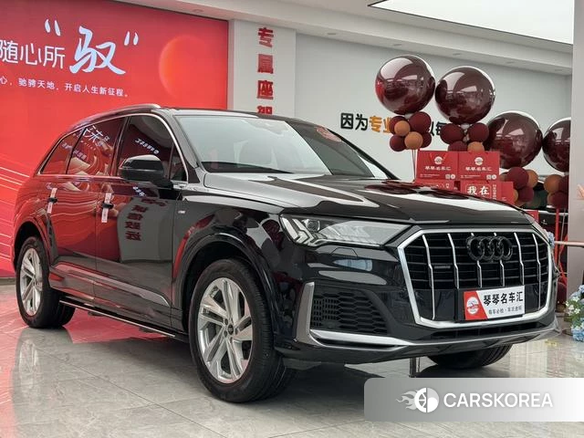 Audi Q7 id 4297633 из Китая 18